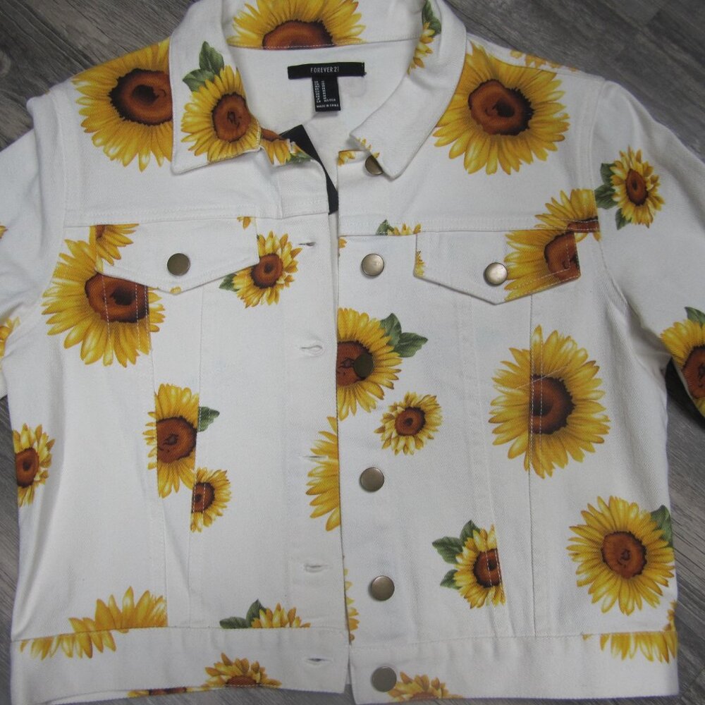 NWT Forever 21 White Jean Jacket with Yellow Sunflowers - Picture 3 of 8